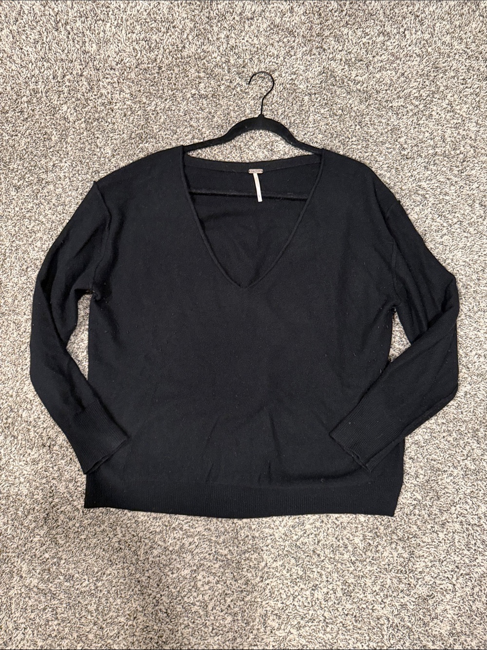 Free People Black V-Neck Lightweight cashmere Pullover